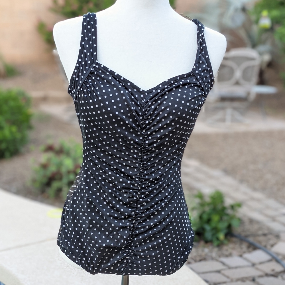Maxine Retro Style swimsuit polkadot
